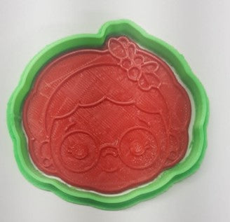 CORTADOR DE GALLETAS DE PLASTICO CON SELLO 6CM SRA CLAUS