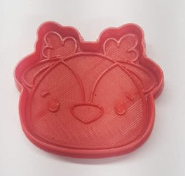 CORTADOR DE GALLETAS DE PLASTICO CON SELLO 6CM RENO