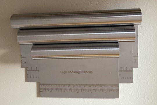 RASPA DE ACERO INOXIDABLE MEDIANA 20 CM