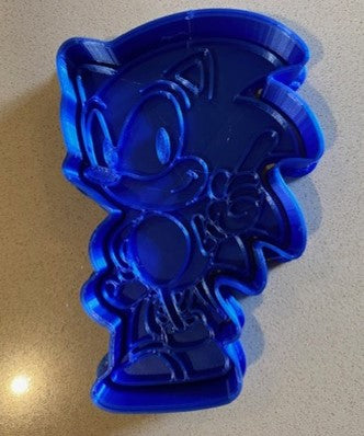 SELLO CORTADOR DE GALLETAS DE PLASTICO 10CM SONIC APUNTANDO