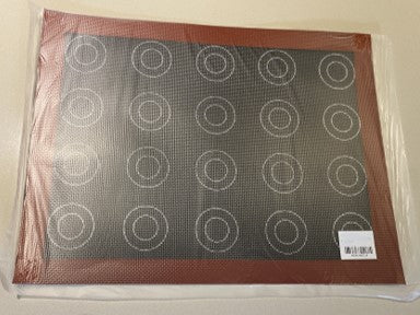 TAPETE DE SILICON PARA HORNEAR PERFORADO 40 X 30 CM (MACARRONES Y ECLETS)