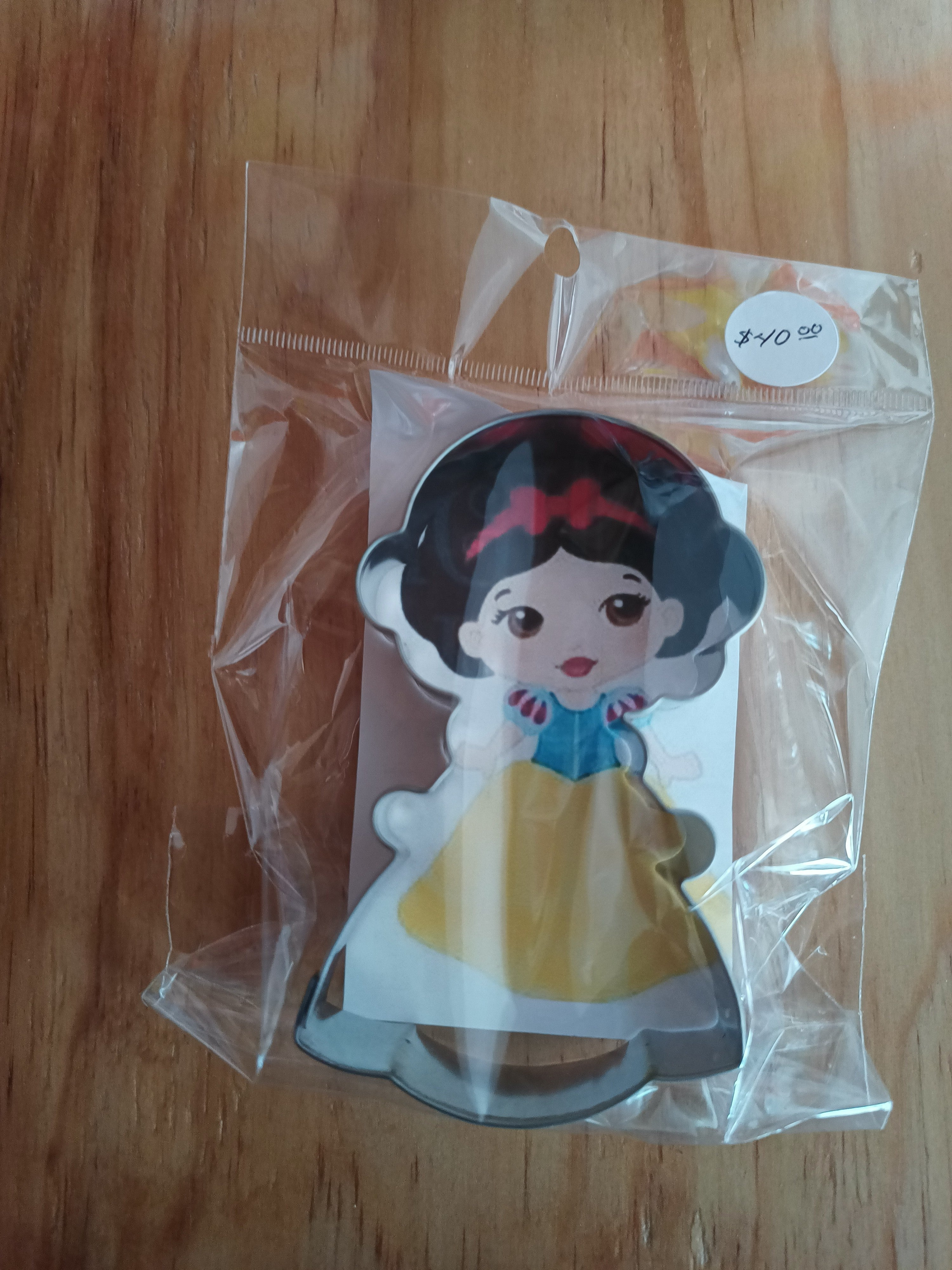 CORTADOR DE GALLETA LAMINA ESTANDAR 10CM BLANCA NIEVES