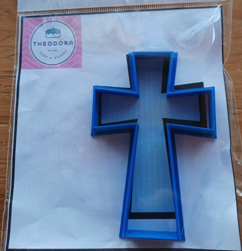 CORTADOR DE GALLETAS DE PLASTICO 10 CM APROX. CRUZ 10