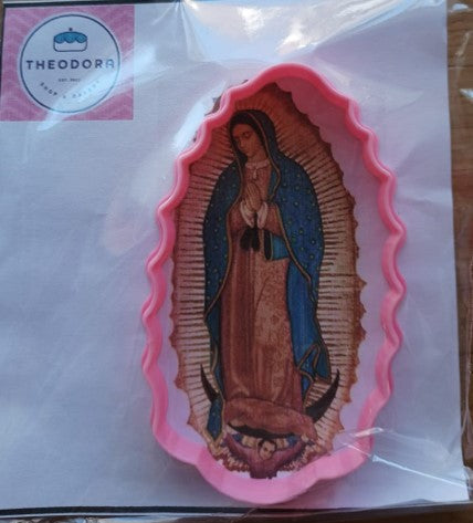 CORTADOR DE GALLETAS DE PLASTICO 10 CM APROX. VIRGEN
